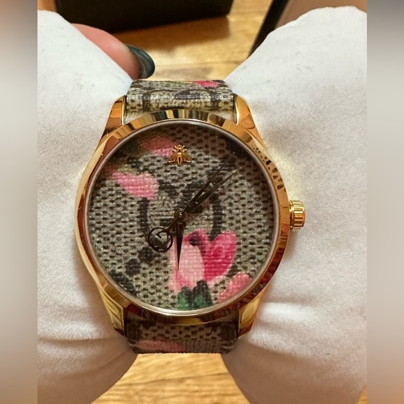 Gucci Blooms Watch - Picture 3 of 5
